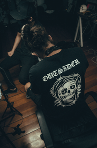 OUTSIDER - negra