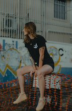 Cargar imagen en el visor de la galería, Never hold me down
